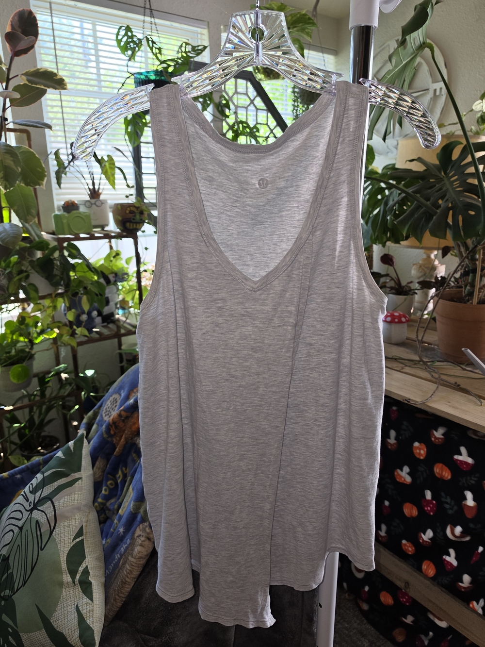 Lululemon It’s A Tie Tank Heathered Gray Tie Front Twist Athleisure Top